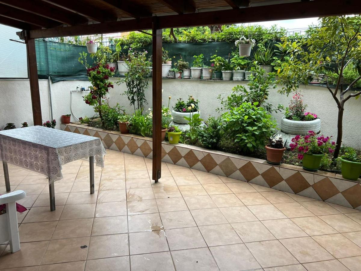 Goni Guest House Sarandë 外观 照片